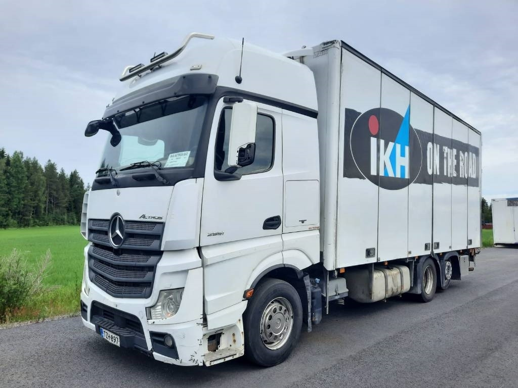 Mercedes-Benz Actros 2551 - Camion fourgon: photos 1 Mercedes-Benz Actros 2551 - Camion fourgon: photos 1