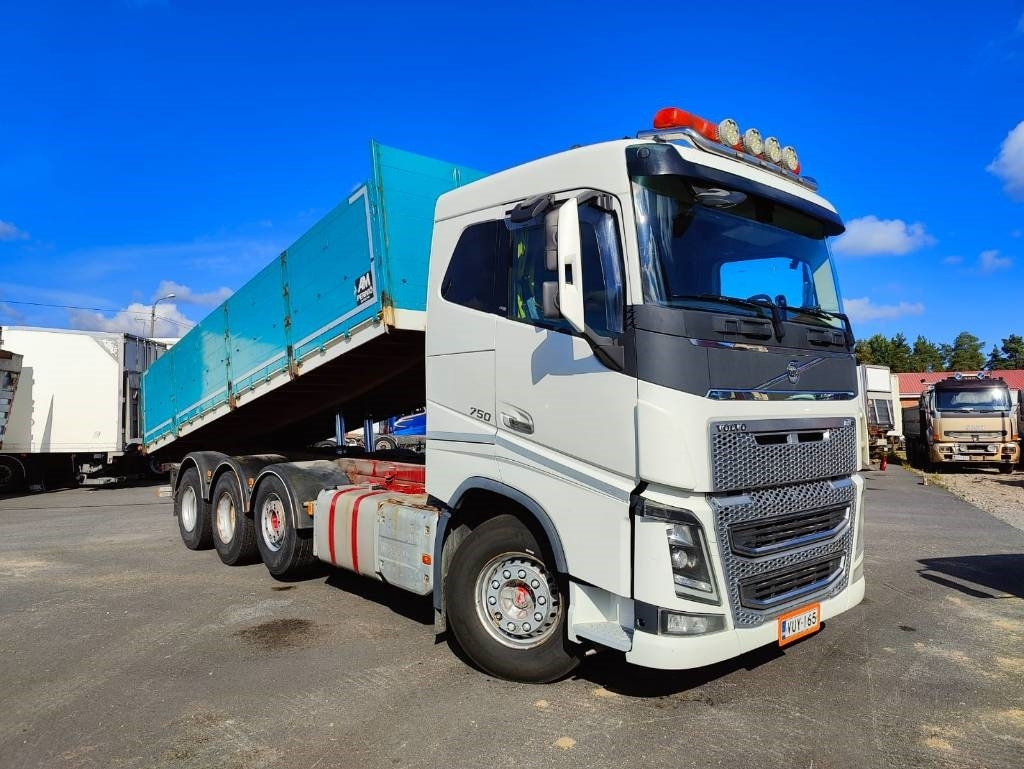 Volvo FH 16 750 - Camion benne: photos 2 Volvo FH 16 750 - Camion benne: photos 2