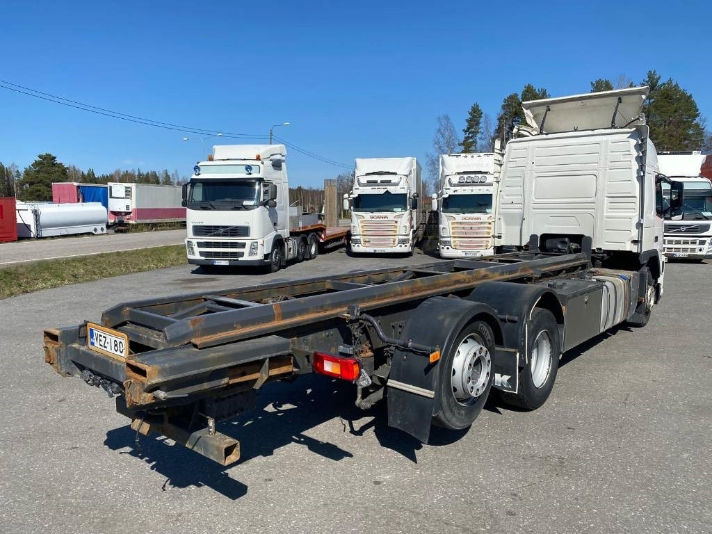 Volvo FM 13 - Camion porte-conteneur/ Caisse mobile: photos 4 Volvo FM 13 - Camion porte-conteneur/ Caisse mobile: photos 4