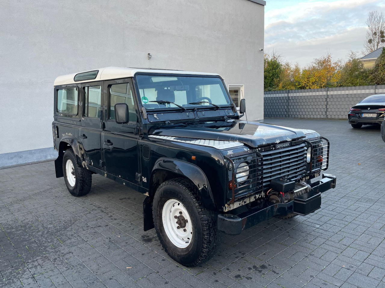 Land Rover Defender 110 SW 2.5 TD , Wohnm.Zulassung, 1.Hand - SUV: photos 1 Land Rover Defender 110 SW 2.5 TD , Wohnm.Zulassung, 1.Hand - SUV: photos 1