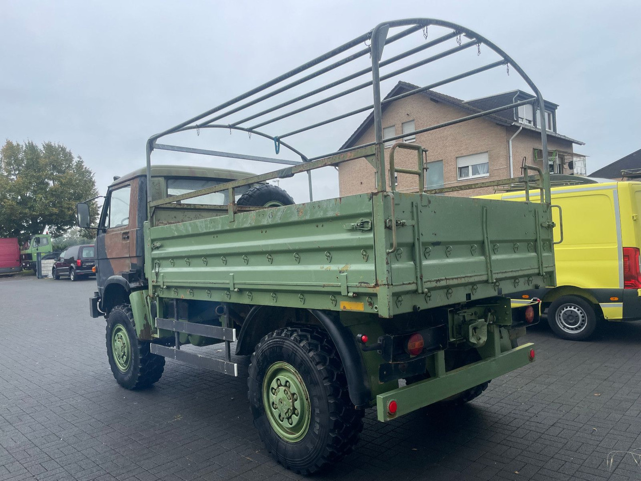 MAN 8.136 4X4 - Fourgon plateau: photos 4 MAN 8.136 4X4 - Fourgon plateau: photos 4