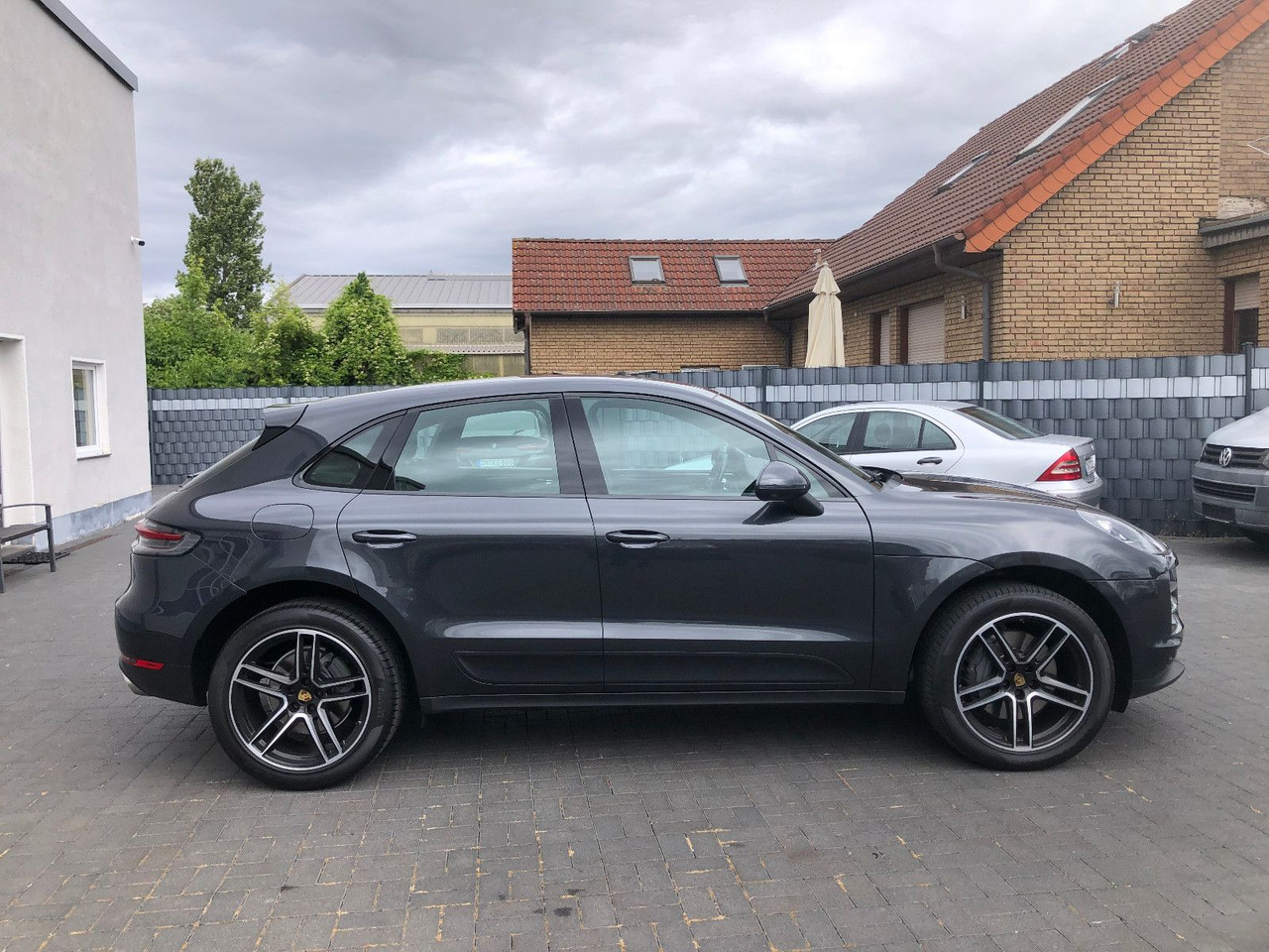 Porsche Macan S 3.0 V6 - SUV: photos 4 Porsche Macan S 3.0 V6 - SUV: photos 4