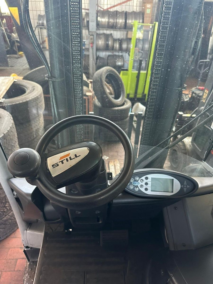 Chariot élévateur électrique Still RX 60-35: photos 6 Chariot élévateur électrique Still RX 60-35: photos 6