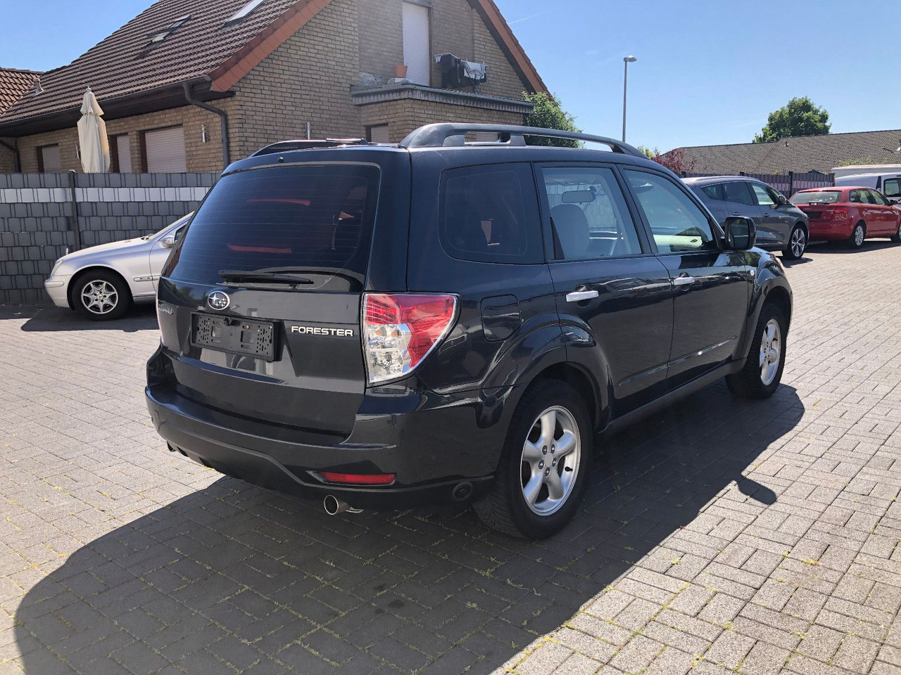 Subaru Forester 2.0i 4X4 mit Untersetzung, LPG-Autogas - SUV: photos 2 Subaru Forester 2.0i 4X4 mit Untersetzung, LPG-Autogas - SUV: photos 2