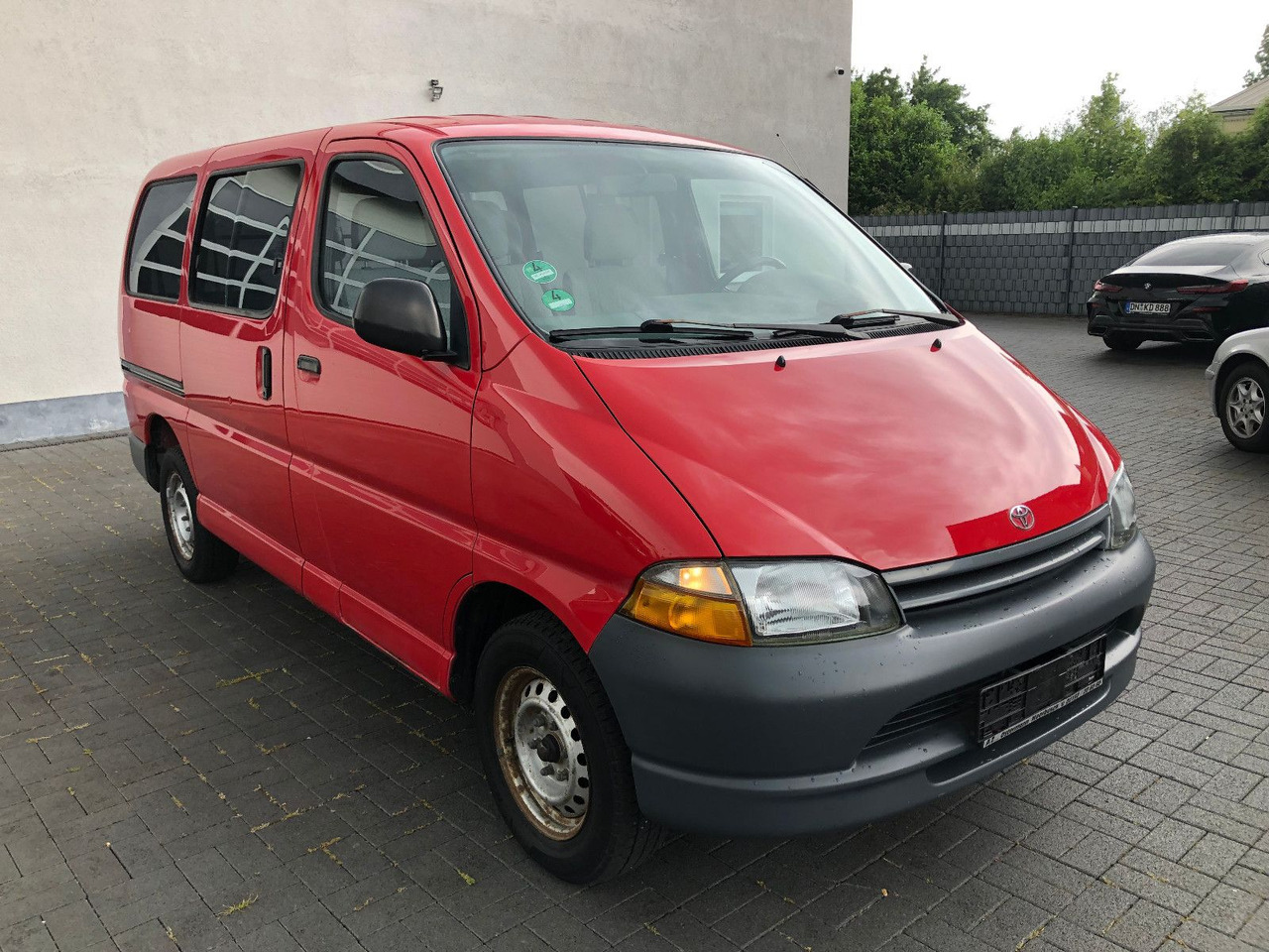 Toyota Hiace 2.7 i Benziner, 9-Sitzer, 1. Hand - Transport de personnes: photos 1 Toyota Hiace 2.7 i Benziner, 9-Sitzer, 1. Hand - Transport de personnes: photos 1