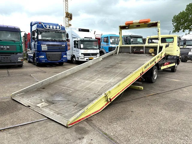 Mercedes-Benz LK 817 AUTO TRANSPORTER (6-CILINDER / FULL STEEL SUSPENSION / MANUAL GEARBOX / WINCH / ETC.) - Camion porte-voitures: photos 4 Mercedes-Benz LK 817 AUTO TRANSPORTER (6-CILINDER / FULL STEEL SUSPENSION / MANUAL GEARBOX / WINCH / ETC.) - Camion porte-voitures: photos 4
