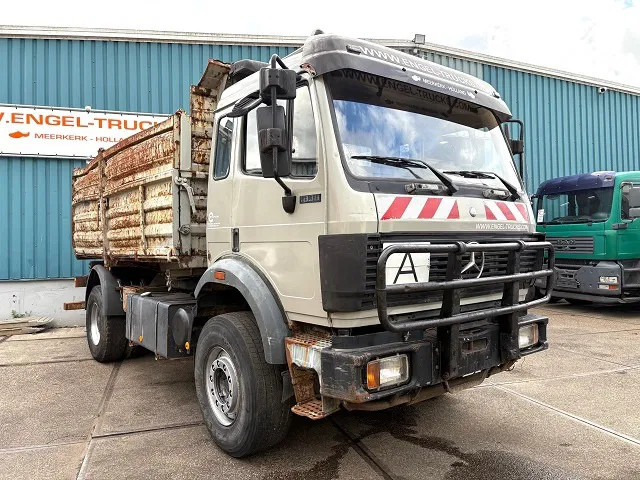 Mercedes-Benz SK 1838 K V8 4x2 FULL STEEL KIPPER (ZF16 MANUAL GEARBOX / FULL STEEL SUSPENSION / REDUCTION AXLE / P.T.O.) - Camion benne: photos 2 Mercedes-Benz SK 1838 K V8 4x2 FULL STEEL KIPPER (ZF16 MANUAL GEARBOX / FULL STEEL SUSPENSION / REDUCTION AXLE / P.T.O.) - Camion benne: photos 2