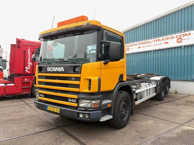 Scania P114-340 6x2 WITH MULTILIFT CONTAINERSYSTEM ONLY 80.500 KM!! ORIGINAL (10 TIRES / FULL STEEL SUSPENSION / 12 GEARS MANUAL GEARBO - Camion porte-conteneur/ Caisse mobile: photos 1 Scania P114-340 6x2 WITH MULTILIFT CONTAINERSYSTEM ONLY 80.500 KM!! ORIGINAL (10 TIRES / FULL STEEL SUSPENSION / 12 GEARS MANUAL GEARBO - Camion porte-conteneur/ Caisse mobile: photos 1