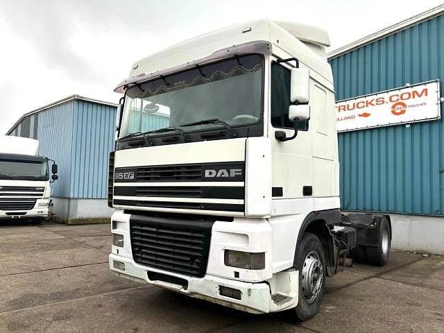 DAF 95.380 XF SPACECAB (EURO 2 (MECHANICAL PUMP & INJECTORS) / ZF16 MANUAL GEARBOX / AIRCONDITIONING) - Tracteur routier: photos 1 DAF 95.380 XF SPACECAB (EURO 2 (MECHANICAL PUMP & INJECTORS) / ZF16 MANUAL GEARBOX / AIRCONDITIONING) - Tracteur routier: photos 1