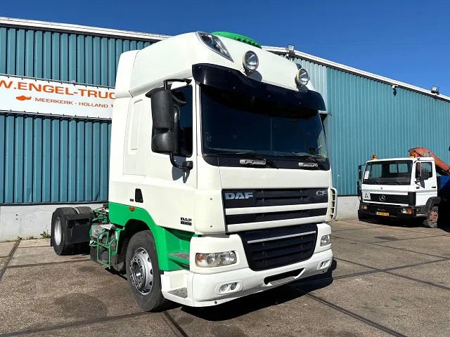DAF CF 85.410 SPACECAB 4x2 (ZF16 MANUAL GEARBOX / MX-BRAKE / 995 LITER DIESELTANK / AIRCONDITIONING / FRIDGE UNTHER BED) - Tracteur routier: photos 2 DAF CF 85.410 SPACECAB 4x2 (ZF16 MANUAL GEARBOX / MX-BRAKE / 995 LITER DIESELTANK / AIRCONDITIONING / FRIDGE UNTHER BED) - Tracteur routier: photos 2