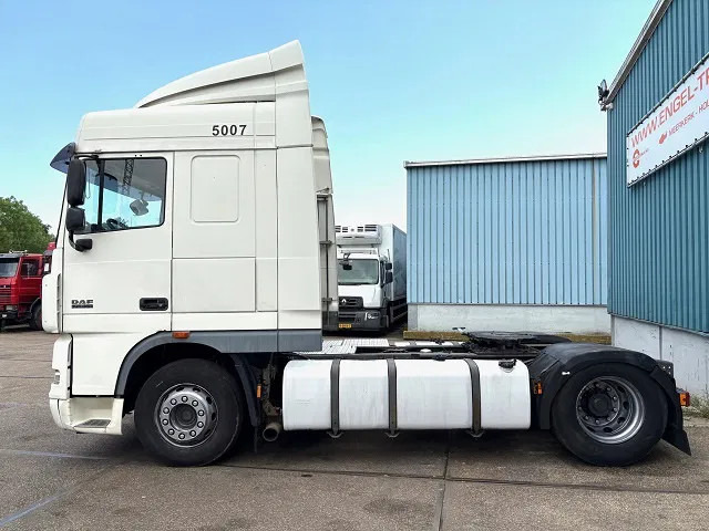 DAF XF 105.460 SPACECAB (ZF16 MANUAL GEARBOX / MX-BRAKE / 870+430 LITER TANK / FRIDGE / AIRCONDITIONING) - Tracteur routier: photos 5 DAF XF 105.460 SPACECAB (ZF16 MANUAL GEARBOX / MX-BRAKE / 870+430 LITER TANK / FRIDGE / AIRCONDITIONING) - Tracteur routier: photos 5