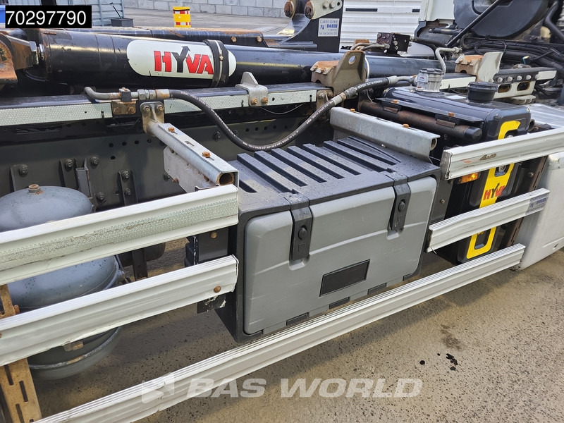 Camion ampliroll DAF CF 440 6X2 HYVA 22-60-S Hooklift Lift Axle Automatic ACC Euro 6: photos 20 Camion ampliroll DAF CF 440 6X2 HYVA 22-60-S Hooklift Lift Axle Automatic ACC Euro 6: photos 20