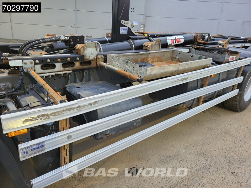 Camion ampliroll DAF CF 440 6X2 HYVA 22-60-S Hooklift Lift Axle Automatic ACC Euro 6: photos 10 Camion ampliroll DAF CF 440 6X2 HYVA 22-60-S Hooklift Lift Axle Automatic ACC Euro 6: photos 10