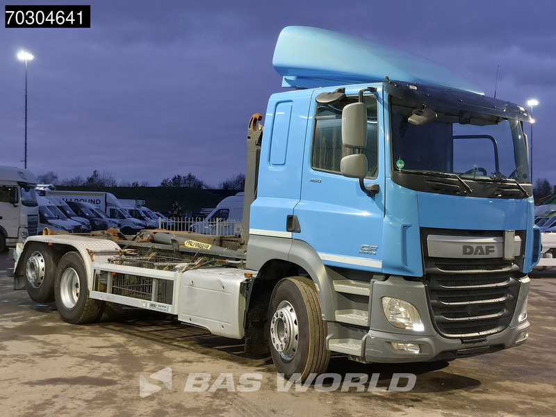 DAF CF 460 CF 6X2 Palfinger T20 -31 MPA hooklift Manual Lift-Axle Euro 6 - Camion ampliroll: photos 3 DAF CF 460 CF 6X2 Palfinger T20 -31 MPA hooklift Manual Lift-Axle Euro 6 - Camion ampliroll: photos 3