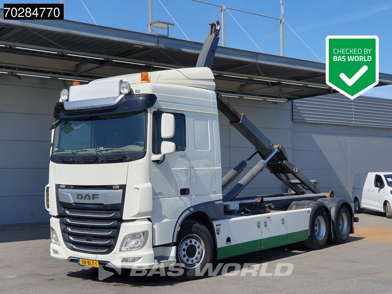 DAF XF 530 XF 6X2 NL-Truck VDL Hooklift Standklima Automatic ACC Euro 6 - Camion ampliroll: photos 1 DAF XF 530 XF 6X2 NL-Truck VDL Hooklift Standklima Automatic ACC Euro 6 - Camion ampliroll: photos 1