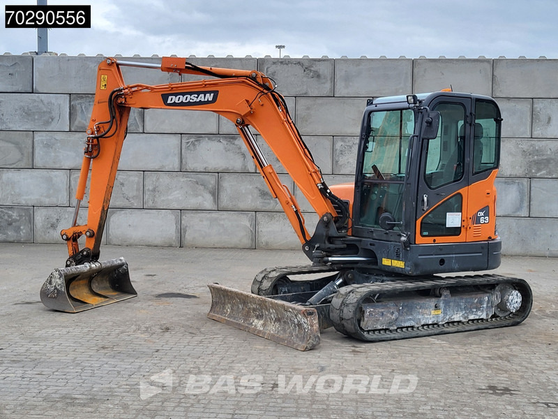 Doosan DX63-3 3 BUCKETS - A/C - Mini pelle: photos 2 Doosan DX63-3 3 BUCKETS - A/C - Mini pelle: photos 2