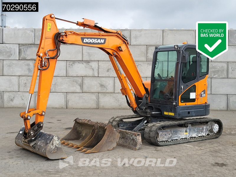 Doosan DX63-3 3 BUCKETS - A/C - Mini pelle: photos 1 Doosan DX63-3 3 BUCKETS - A/C - Mini pelle: photos 1