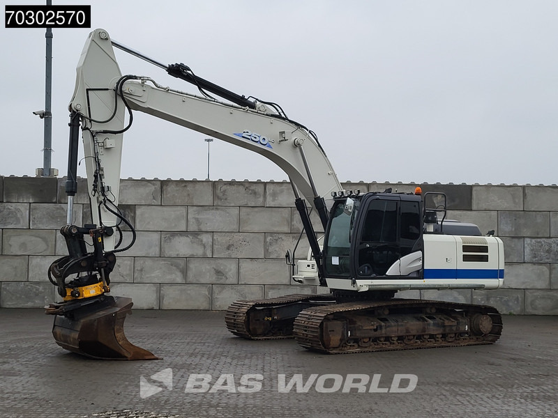 Hitachi ZX250 LC -6 Engcon - 2 Buckets - Pelle sur chenille: photos 2 Hitachi ZX250 LC -6 Engcon - 2 Buckets - Pelle sur chenille: photos 2