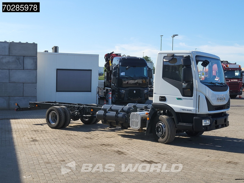 Iveco 120-210L 4X2 NEW 12tons chassis! CNG Engine TELMA Retarder Manual Euro 6 - Châssis cabine: photos 3 Iveco 120-210L 4X2 NEW 12tons chassis! CNG Engine TELMA Retarder Manual Euro 6 - Châssis cabine: photos 3