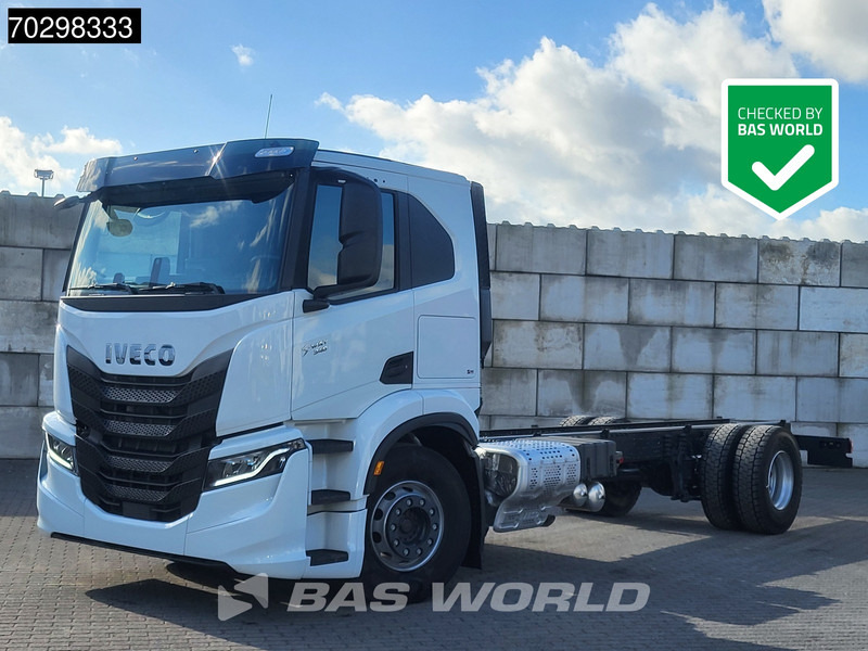 Iveco S-Way 340 4X2 NEW! Chassis Automatic Navi LED Euro 6 - Châssis cabine: photos 1 Iveco S-Way 340 4X2 NEW! Chassis Automatic Navi LED Euro 6 - Châssis cabine: photos 1