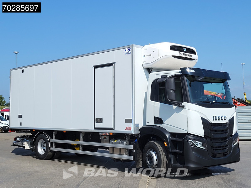 Iveco S-Way 400 4X2 NEW! Thermo King T-1200R ATP 2000kg Ladebordwand Navi ACC - Camion frigorifique: photos 3 Iveco S-Way 400 4X2 NEW! Thermo King T-1200R ATP 2000kg Ladebordwand Navi ACC - Camion frigorifique: photos 3