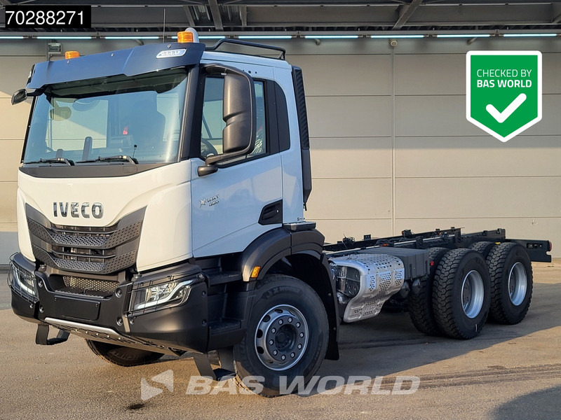 Iveco X-Way 460 6X4 New! Retarder Steelsuspension Big-Axle Navi Euro 6 - Châssis cabine: photos 1 Iveco X-Way 460 6X4 New! Retarder Steelsuspension Big-Axle Navi Euro 6 - Châssis cabine: photos 1