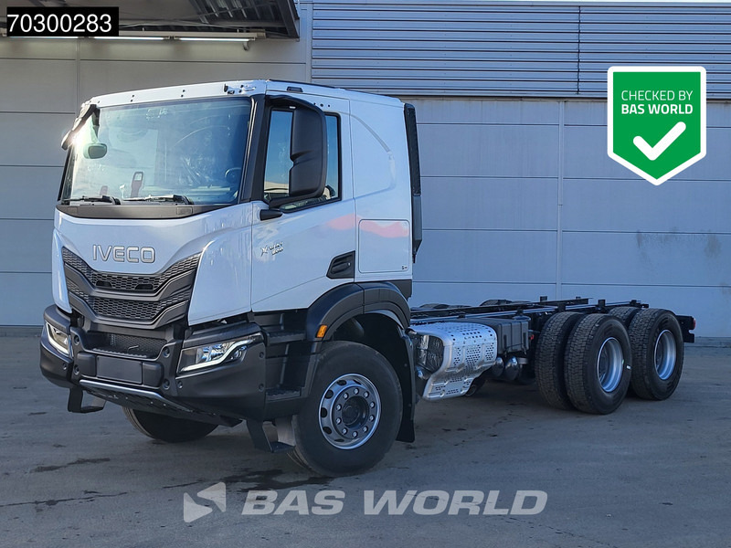 Iveco X-Way 500 X-Way 6X4 NEW 6x4 chassis Sleepercab Rear Air suspension Automatic Euro 6 - Châssis cabine: photos 1 Iveco X-Way 500 X-Way 6X4 NEW 6x4 chassis Sleepercab Rear Air suspension Automatic Euro 6 - Châssis cabine: photos 1