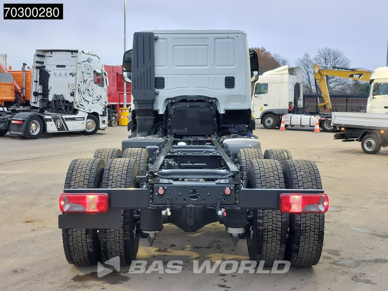 Iveco X-Way 500 X-Way 6X4 NEW 6x4 chassis Sleepercab Rear Air suspension Automatic Euro 6 - Châssis cabine: photos 3 Iveco X-Way 500 X-Way 6X4 NEW 6x4 chassis Sleepercab Rear Air suspension Automatic Euro 6 - Châssis cabine: photos 3