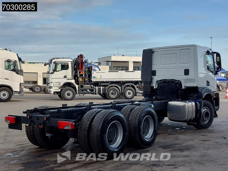 Iveco X-Way 500 X-Way 6X4 NEW 6x4 chassis Sleepercab Rear Air suspension Automatic Euro 6 - Châssis cabine: photos 5 Iveco X-Way 500 X-Way 6X4 NEW 6x4 chassis Sleepercab Rear Air suspension Automatic Euro 6 - Châssis cabine: photos 5