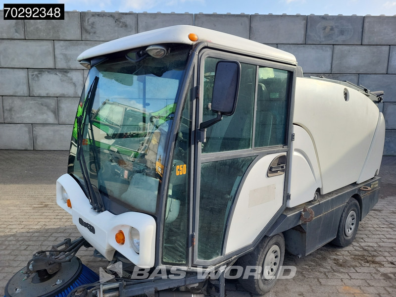 Johnston 142A 101T SUPERSTRUCTURE NOT WORKING - Balayeuse de voirie: photos 3 Johnston 142A 101T SUPERSTRUCTURE NOT WORKING - Balayeuse de voirie: photos 3