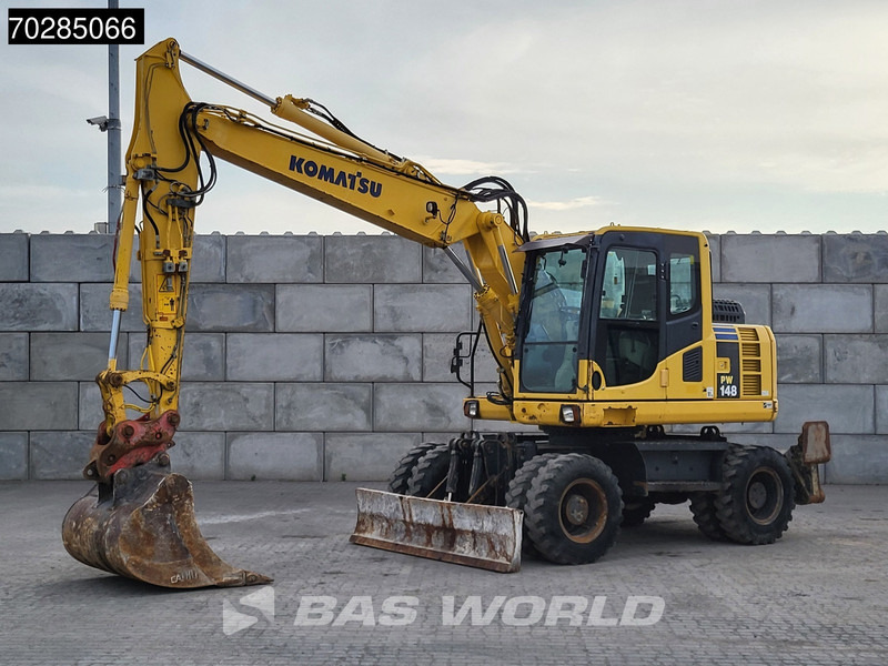 Komatsu PW148 -8 - Pelle sur pneus: photos 2 Komatsu PW148 -8 - Pelle sur pneus: photos 2