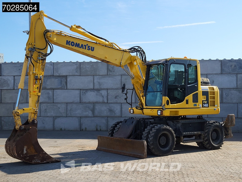 Komatsu PW148 -8 - Pelle sur pneus: photos 2 Komatsu PW148 -8 - Pelle sur pneus: photos 2