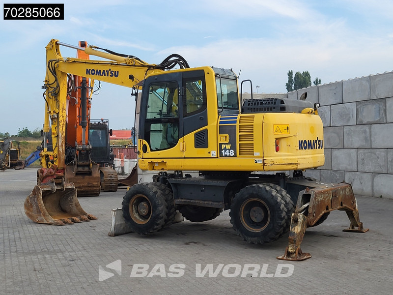 Komatsu PW148 -8 - Pelle sur pneus: photos 5 Komatsu PW148 -8 - Pelle sur pneus: photos 5