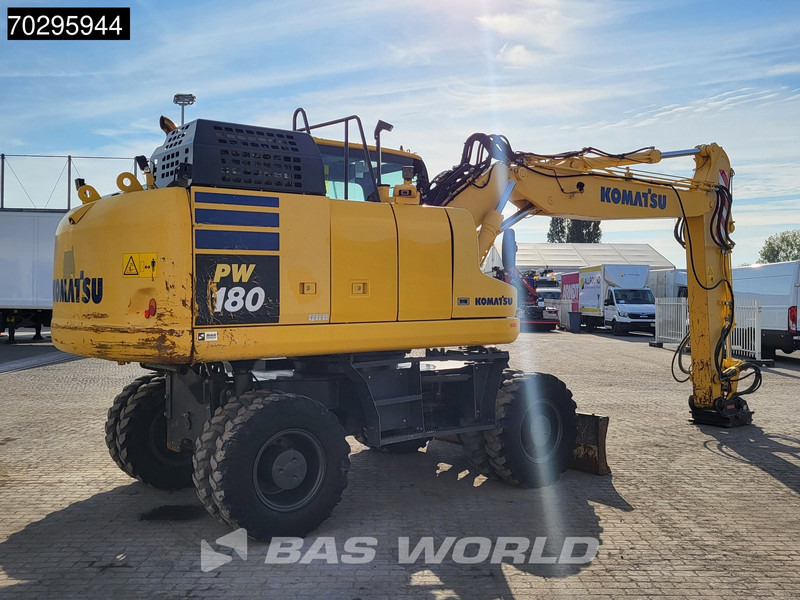 Komatsu PW180 -11 - Pelle sur pneus: photos 5 Komatsu PW180 -11 - Pelle sur pneus: photos 5