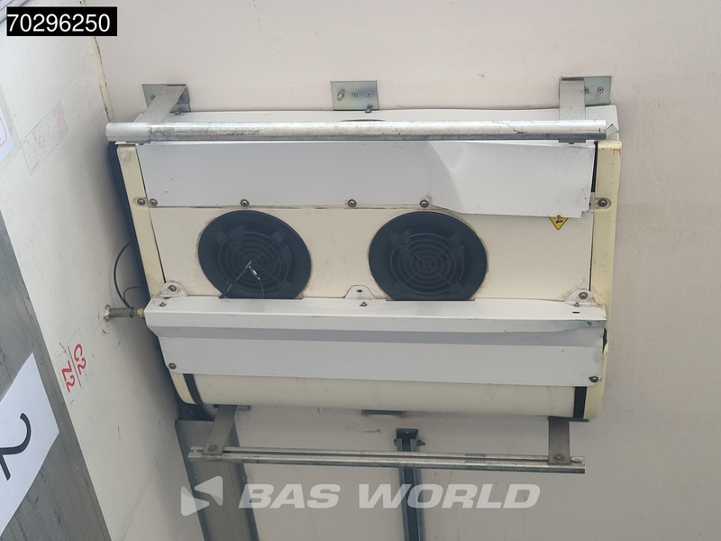 Semi-remorque frigorifique LAMBERET Carrier Vector 1950Mt Bi-temp Lift Axle Tailgate: photos 15 Semi-remorque frigorifique LAMBERET Carrier Vector 1950Mt Bi-temp Lift Axle Tailgate: photos 15