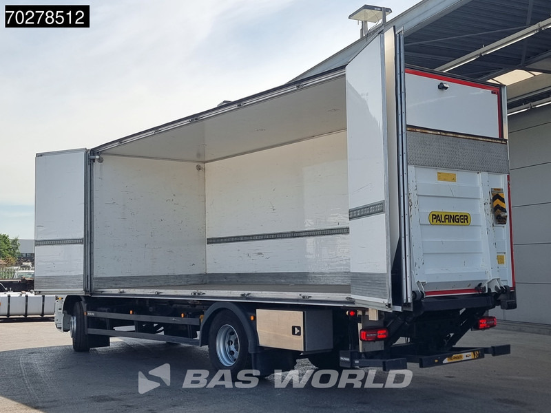 MAN TGM 18.290 4X2 19tonner Automatic Ladebordwand LED Navi Euro 6 - Camion fourgon: photos 3 MAN TGM 18.290 4X2 19tonner Automatic Ladebordwand LED Navi Euro 6 - Camion fourgon: photos 3