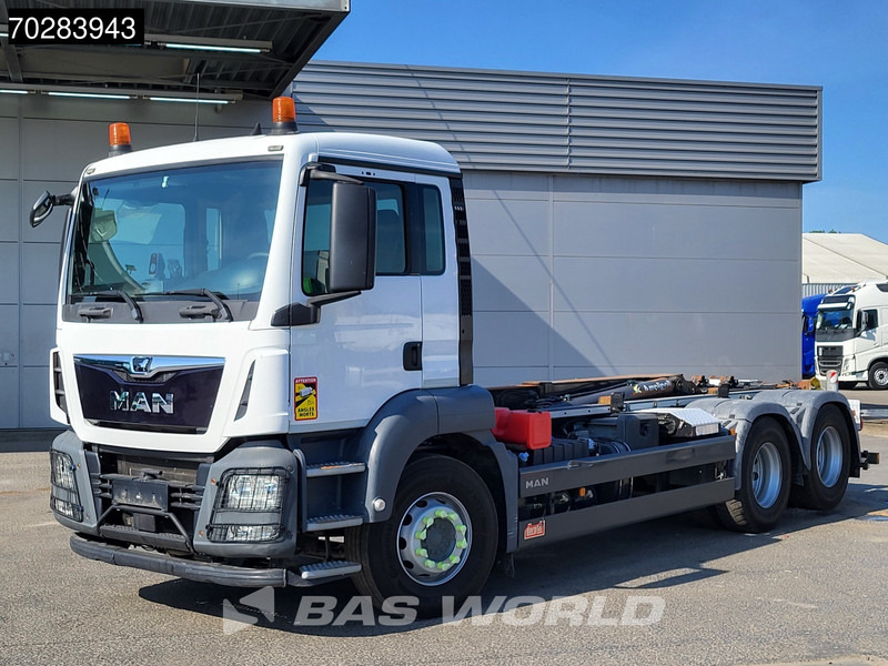 MAN TGS 28.460 6X2 20 Tonnes Marrel containersystem Automatic Liftachse Euro 6 - Camion ampliroll: photos 3 MAN TGS 28.460 6X2 20 Tonnes Marrel containersystem Automatic Liftachse Euro 6 - Camion ampliroll: photos 3