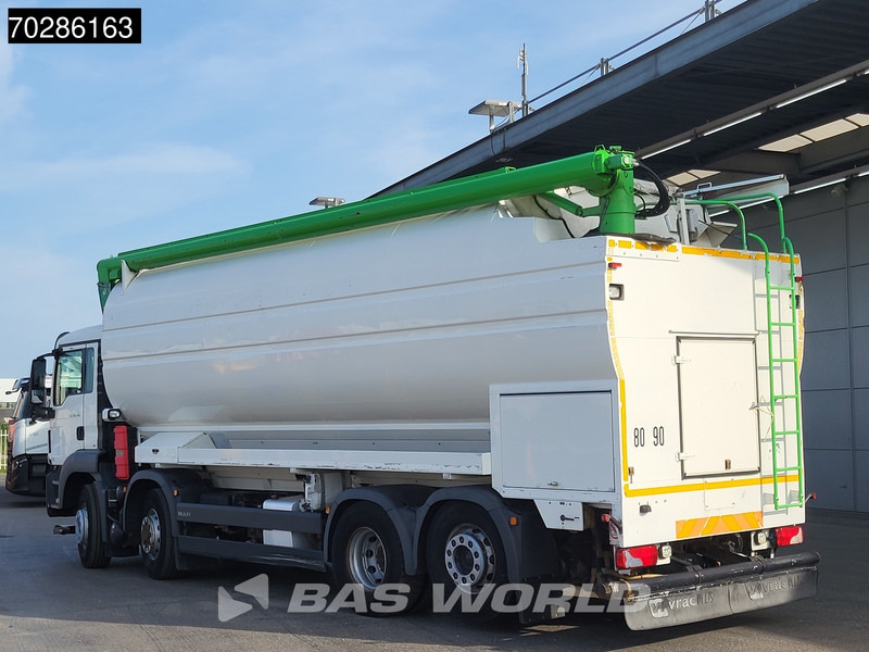 MAN TGS 35.440 8X4 Hydrodrive 6 Compartments Lift+Steering Axle Euro 6 - Camion citerne: photos 2 MAN TGS 35.440 8X4 Hydrodrive 6 Compartments Lift+Steering Axle Euro 6 - Camion citerne: photos 2