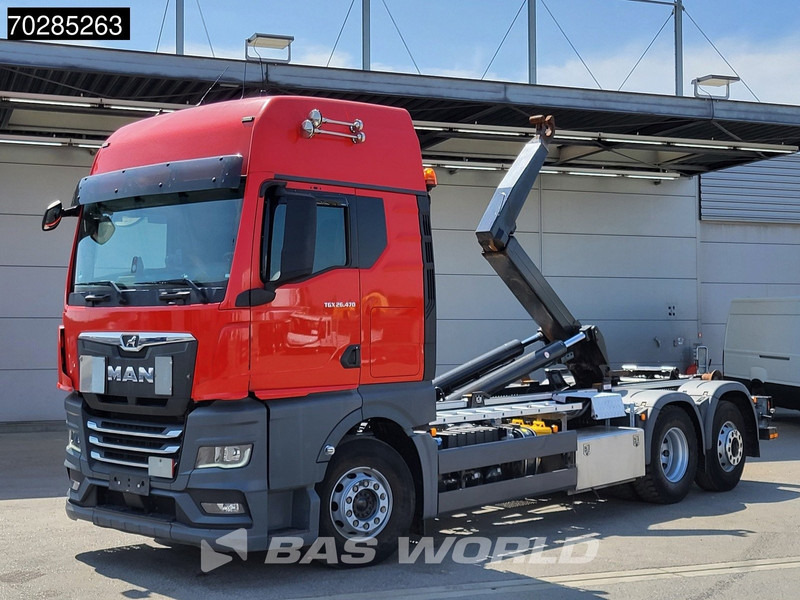 MAN TGX 26.470 TGX 6X2 21 Tonnes VDL hooklift Retarder Lift+Lenkachse ACC Navi Euro 6 - Camion ampliroll: photos 2 MAN TGX 26.470 TGX 6X2 21 Tonnes VDL hooklift Retarder Lift+Lenkachse ACC Navi Euro 6 - Camion ampliroll: photos 2