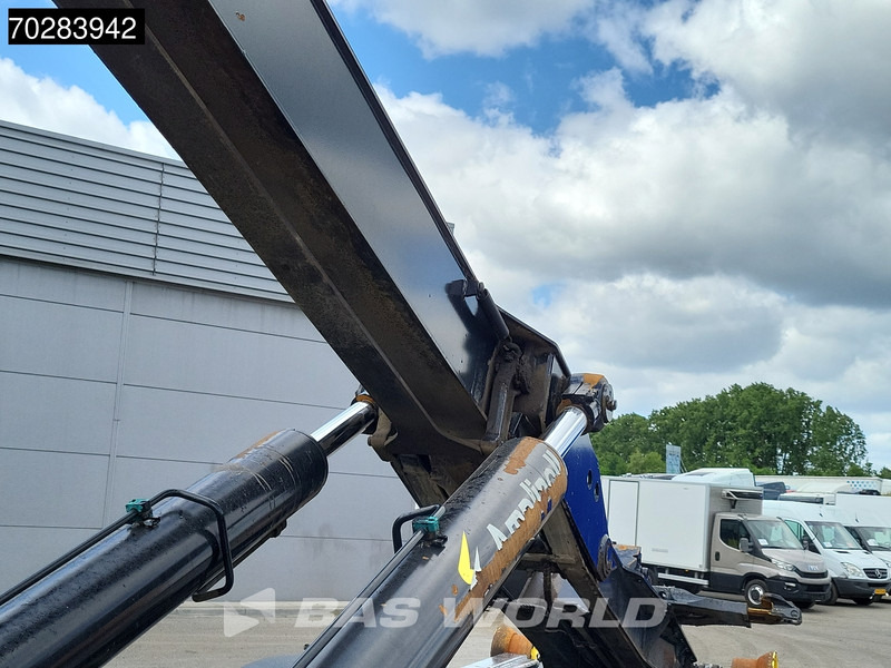 MAN TGX 28.460 6X2 20tons Marrel hooklift Lift axle Automatic Euro 6 - Camion ampliroll: photos 3 MAN TGX 28.460 6X2 20tons Marrel hooklift Lift axle Automatic Euro 6 - Camion ampliroll: photos 3