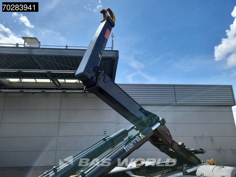 MAN TGX 28.460 6X2 Marrel AL20 S56 hooklift Automatic LiftAsche Euro 6 - Camion ampliroll: photos 3 MAN TGX 28.460 6X2 Marrel AL20 S56 hooklift Automatic LiftAsche Euro 6 - Camion ampliroll: photos 3