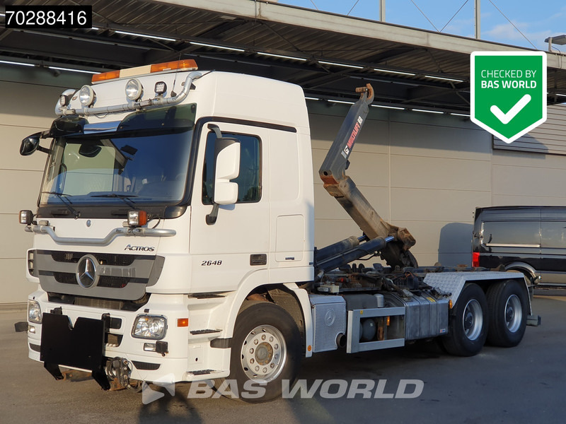 Mercedes-Benz Actros 2648 Actros 6X4 HIAB XR20SL56 Hooklift Big-Axle Automatic Euro 5 - Camion ampliroll: photos 1 Mercedes-Benz Actros 2648 Actros 6X4 HIAB XR20SL56 Hooklift Big-Axle Automatic Euro 5 - Camion ampliroll: photos 1