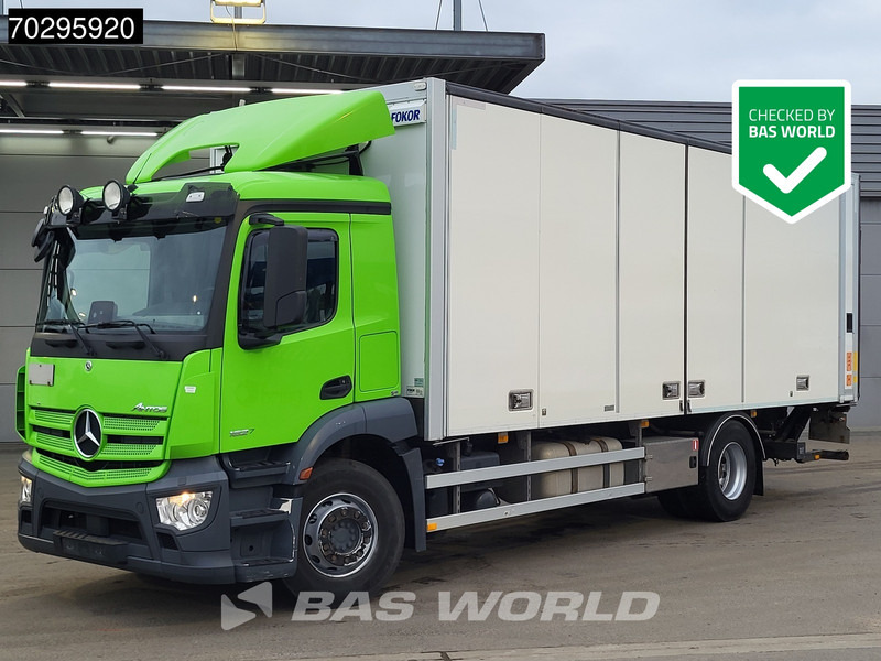 Mercedes-Benz Antos 1827 4X2 2000kg Ladebordwand Automatic Xenon Euro 6 - Camion fourgon: photos 1 Mercedes-Benz Antos 1827 4X2 2000kg Ladebordwand Automatic Xenon Euro 6 - Camion fourgon: photos 1