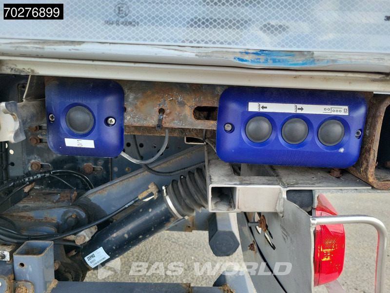 Mercedes-Benz Antos 2535 6X2 Lumikko L7 cooler ladebordwand Lift+Lenkachse Euro 6 - Camion frigorifique: photos 5 Mercedes-Benz Antos 2535 6X2 Lumikko L7 cooler ladebordwand Lift+Lenkachse Euro 6 - Camion frigorifique: photos 5