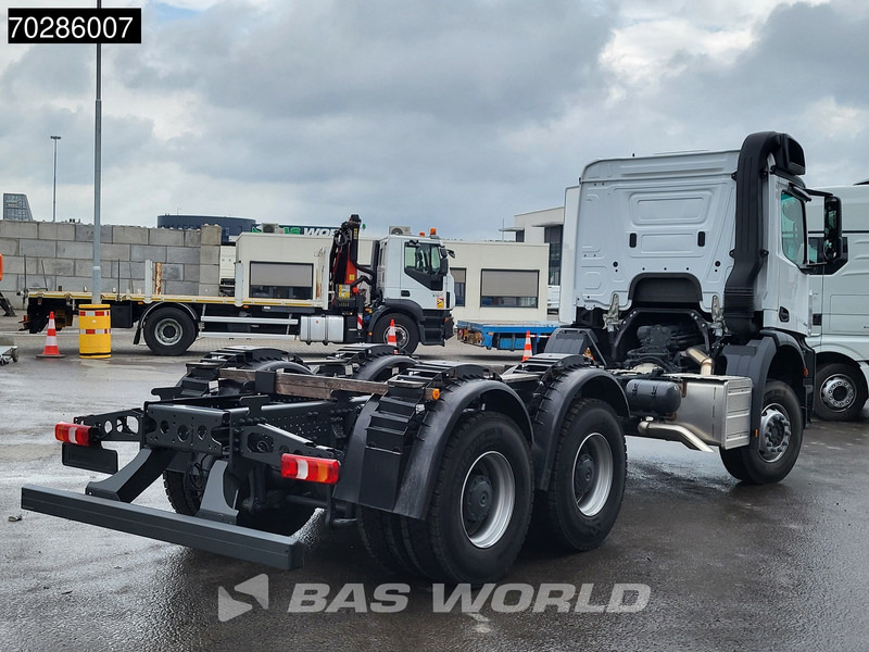 Mercedes-Benz Arocs 3342 6X4 NEW 6x4 chassis Big-Axle Automatic Steel suspension Euro 3 - Châssis cabine: photos 5 Mercedes-Benz Arocs 3342 6X4 NEW 6x4 chassis Big-Axle Automatic Steel suspension Euro 3 - Châssis cabine: photos 5