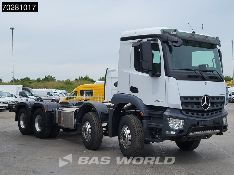 Mercedes-Benz Arocs 3743 8X4 NEW chassis Big-Axle Alcoa's Euro 6 - Châssis cabine: photos 3 Mercedes-Benz Arocs 3743 8X4 NEW chassis Big-Axle Alcoa's Euro 6 - Châssis cabine: photos 3