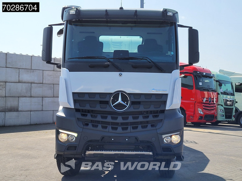 Mercedes-Benz Arocs 4245 8X4 NEW! 13m3 Schwing Stetter mixer Big-Axle Manual Euro 3 - Camion malaxeur: photos 5 Mercedes-Benz Arocs 4245 8X4 NEW! 13m3 Schwing Stetter mixer Big-Axle Manual Euro 3 - Camion malaxeur: photos 5