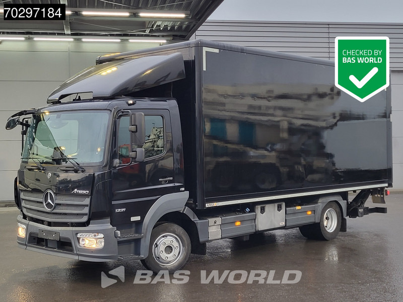 Mercedes-Benz Atego 1221 4X2 12tonner 1500kg Ladebordwand Automatic Euro 6 - Camion fourgon: photos 1 Mercedes-Benz Atego 1221 4X2 12tonner 1500kg Ladebordwand Automatic Euro 6 - Camion fourgon: photos 1