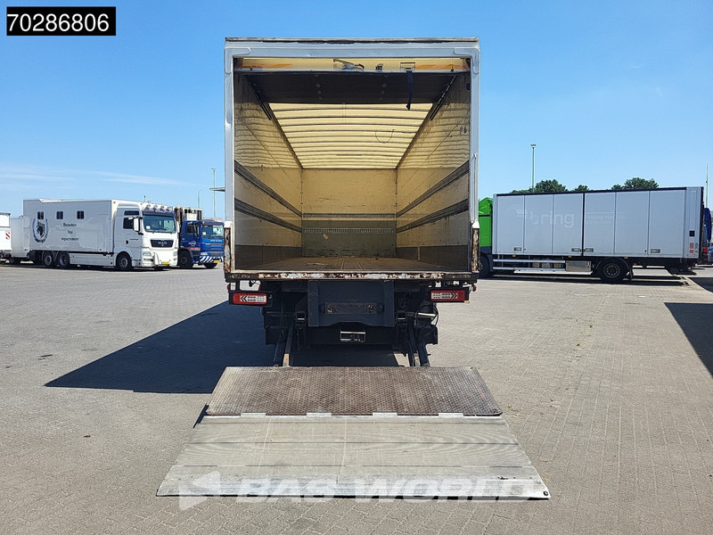 Renault T 380 T 6X2 Ladebordwand Liftachse Hartholz-Boden Euro 6 - Camion fourgon: photos 5 Renault T 380 T 6X2 Ladebordwand Liftachse Hartholz-Boden Euro 6 - Camion fourgon: photos 5