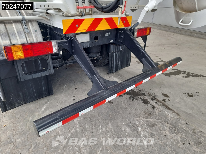 Crédit-bail SHACMAN L3000 8X4 NEW 8m3 Liebherr Mixer Big Axle Steel suspension SHACMAN L3000 8X4 NEW 8m3 Liebherr Mixer Big Axle Steel suspension: photos 11 Crédit-bail SHACMAN L3000 8X4 NEW 8m3 Liebherr Mixer Big Axle Steel suspension SHACMAN L3000 8X4 NEW 8m3 Liebherr Mixer Big Axle Steel suspension: photos 11